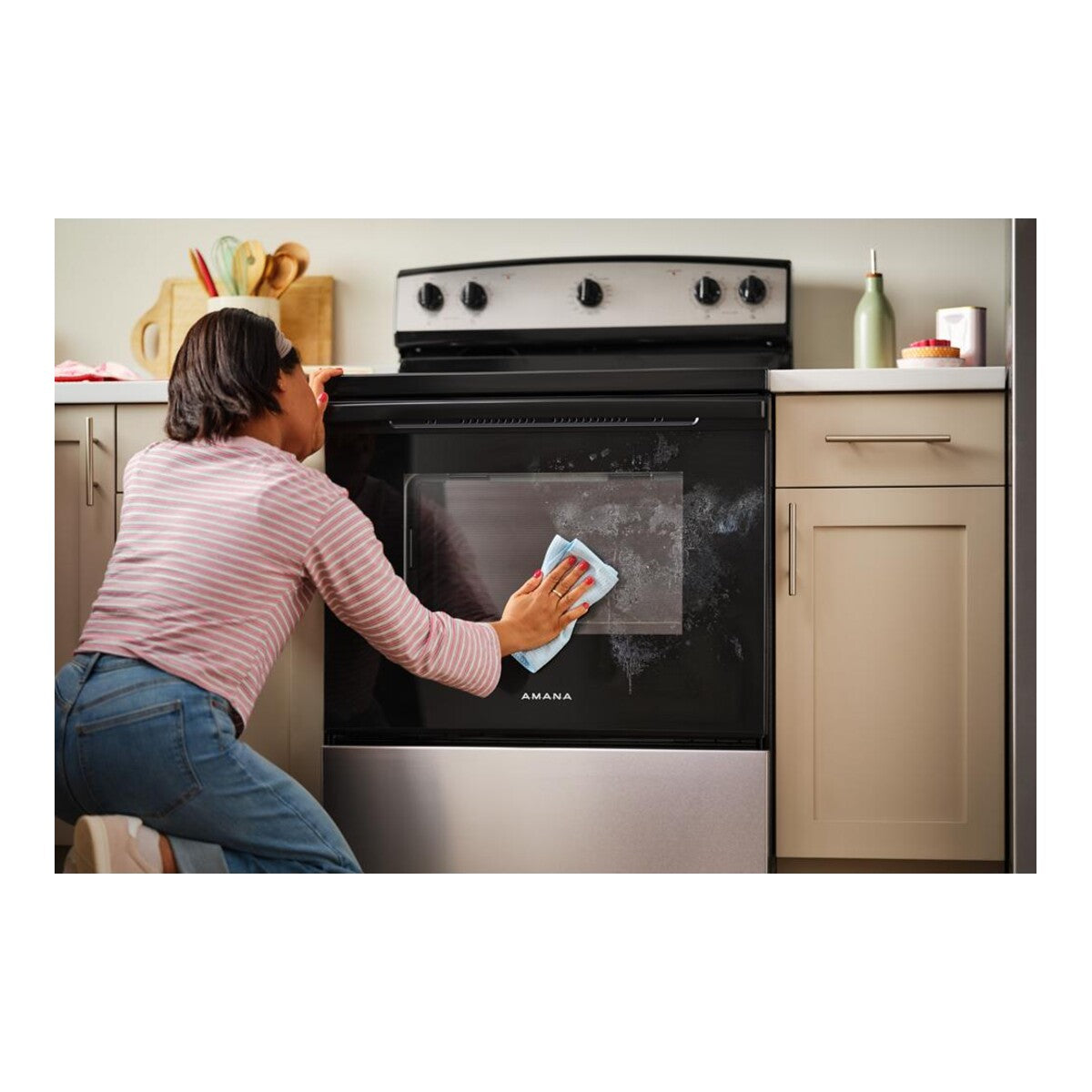 Amana® 30-Inch Electric Range with Extra-Large Oven Window