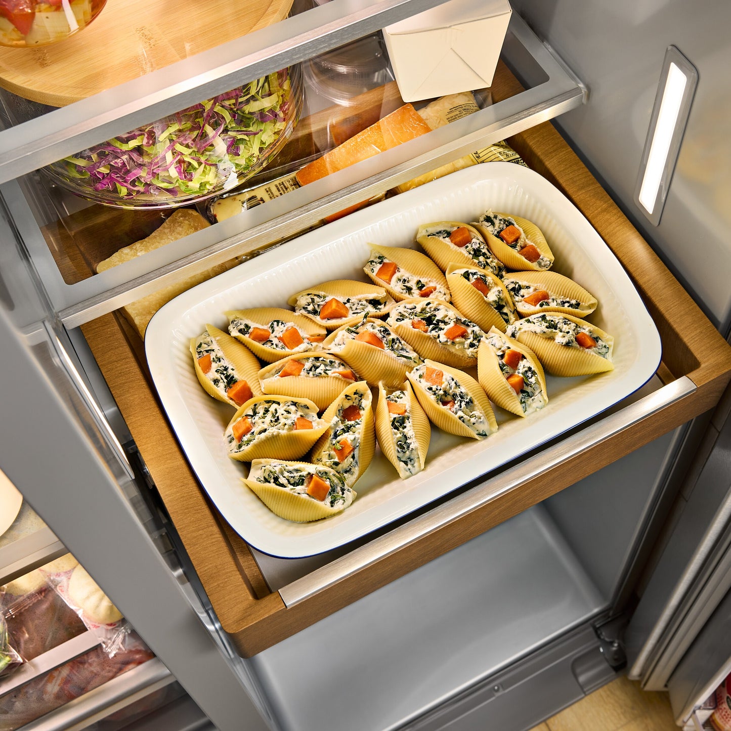28.7 Cu. Ft. Side-by-Side Refrigerator with Panoramic LED Lighting