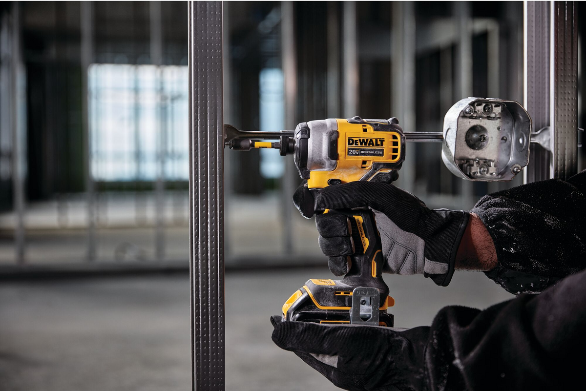 DEWALT ATOMIC™ 20V MAX* 1/4" Brushless Compact Impact Driver (Tool Only)