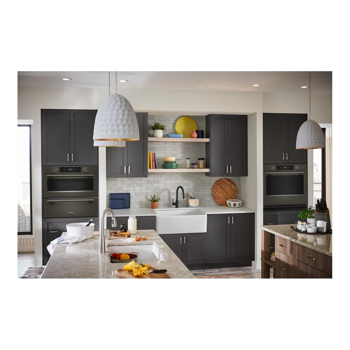 30-inch Smart Electric Single Wall Oven with Assisted Cooking Modes - Black Ore