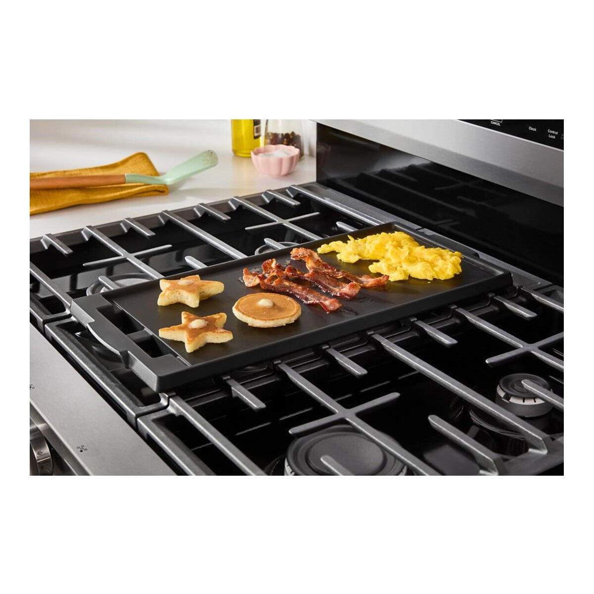 30-inch Gas Range with Air Cooking Technology, No Preheat Air Fry and Air Baking and Self Clean