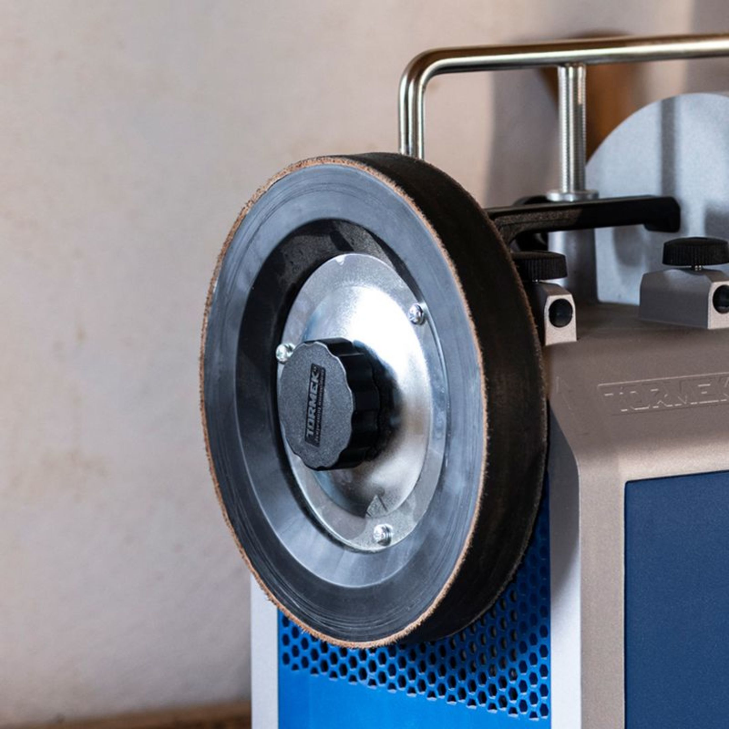 Tormek LA-220 Leather Honing Wheel