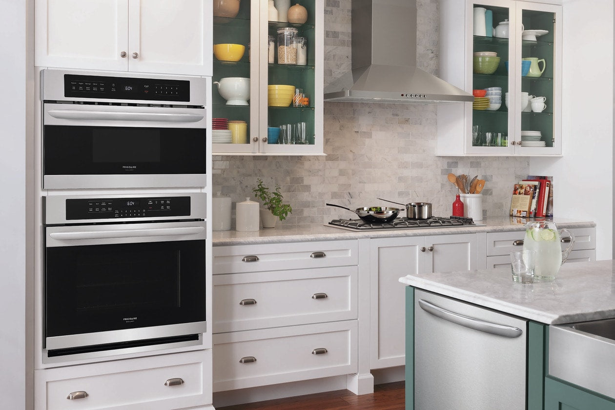 30" Built-In Microwave Oven with Drop-Down Door