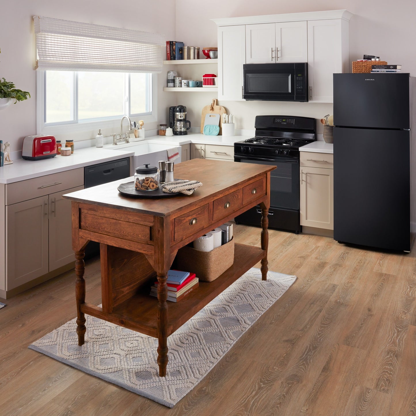 30-Inch Wide Top-Freezer Refrigerator With Dual Crisper Drawers—19 Cu. Ft.