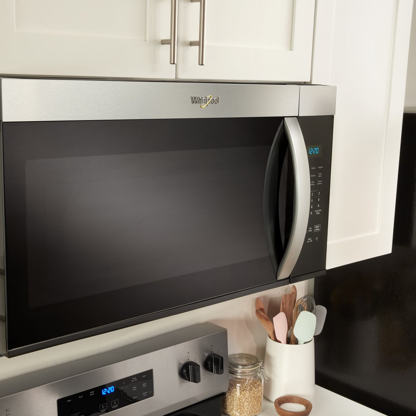 30-inch Electric Range with No Preheat Mode and Steam Clean