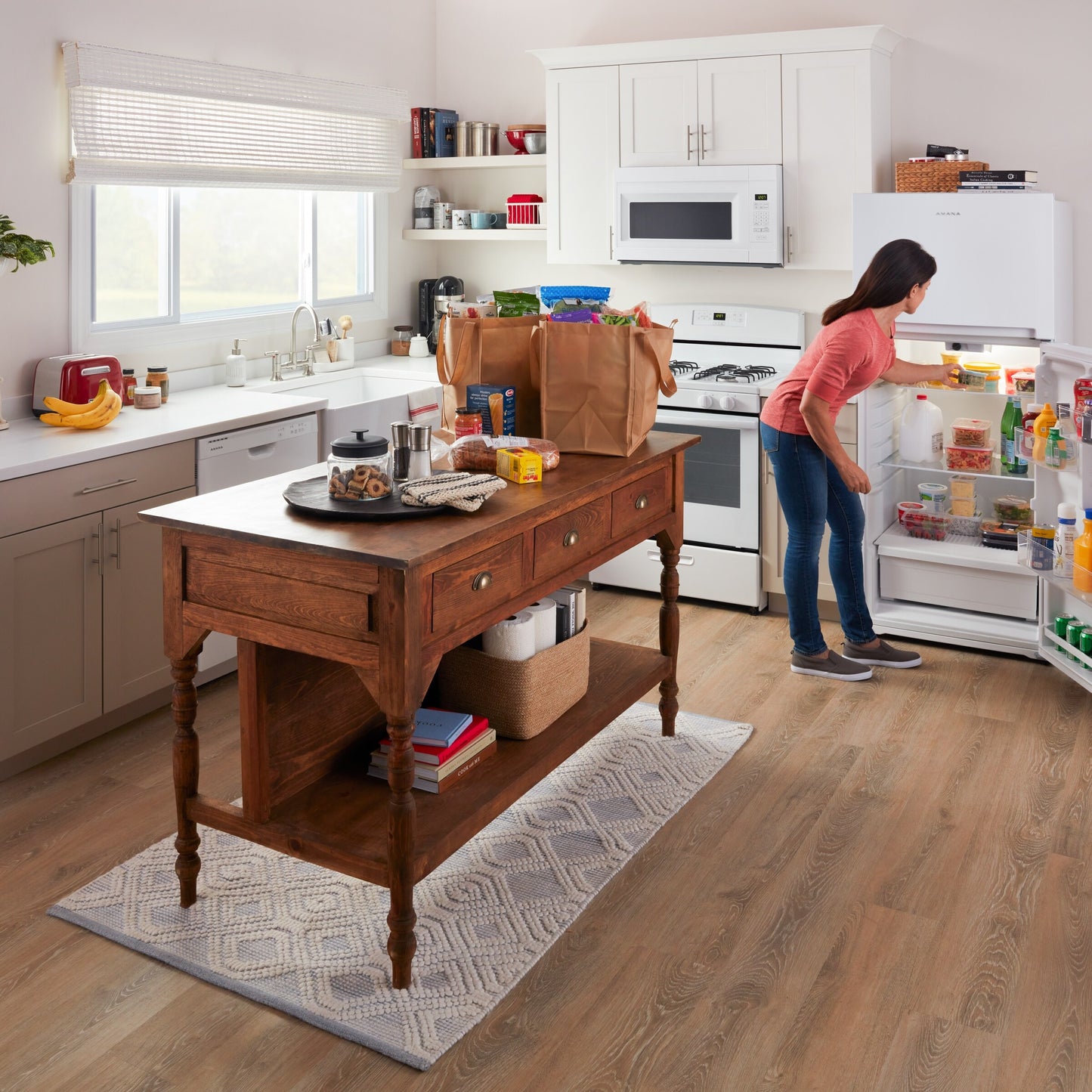 30-inch Amana® Electric Range with Extra-Large Oven Window