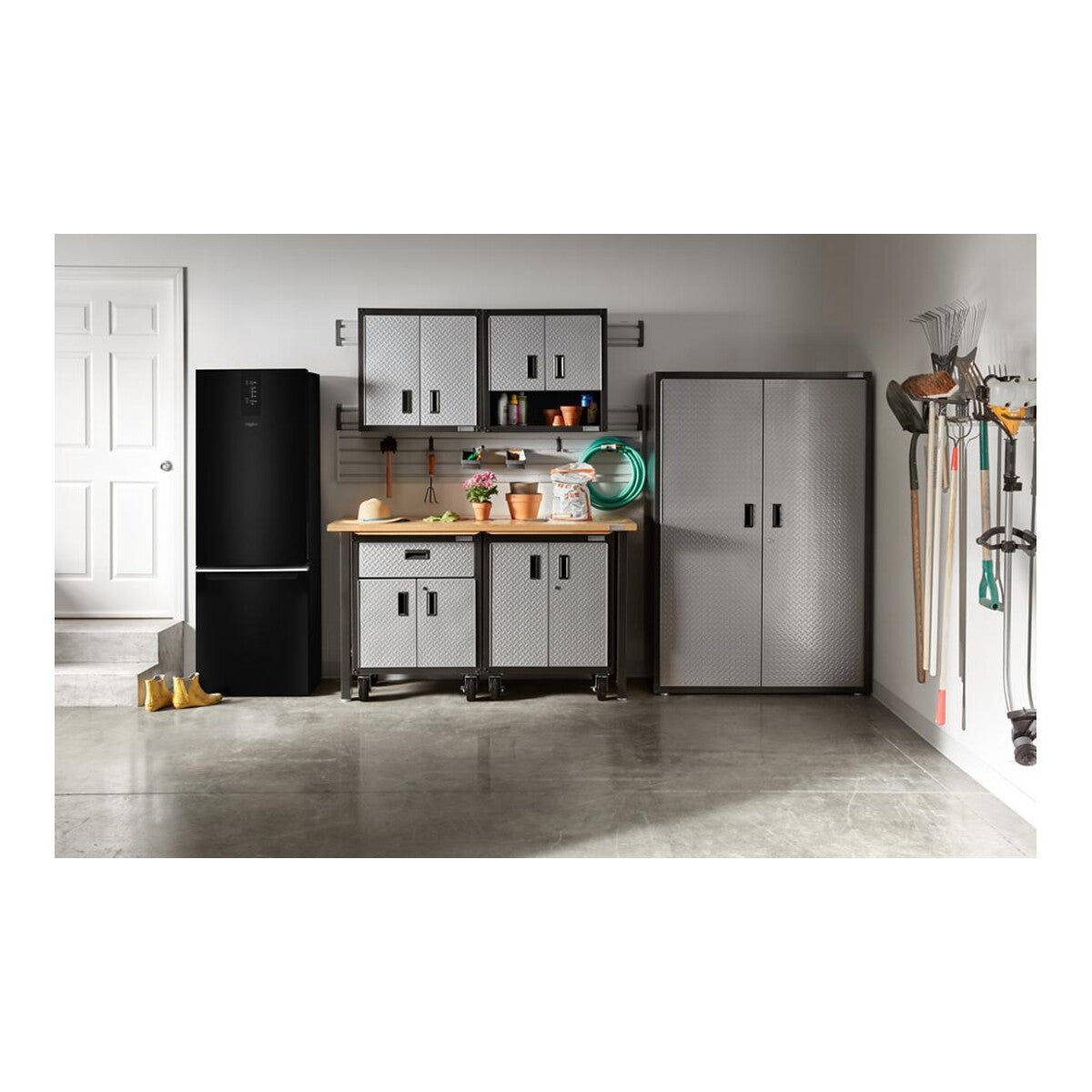 24-inch Wide Garage-Ready Bottom-Freezer Refrigerator - 12.9 cu. ft.