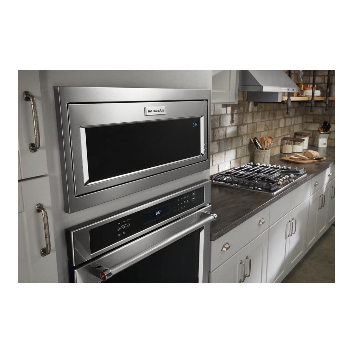 1000 Watt Built-In Low Profile Microwave with Slim Trim Kit