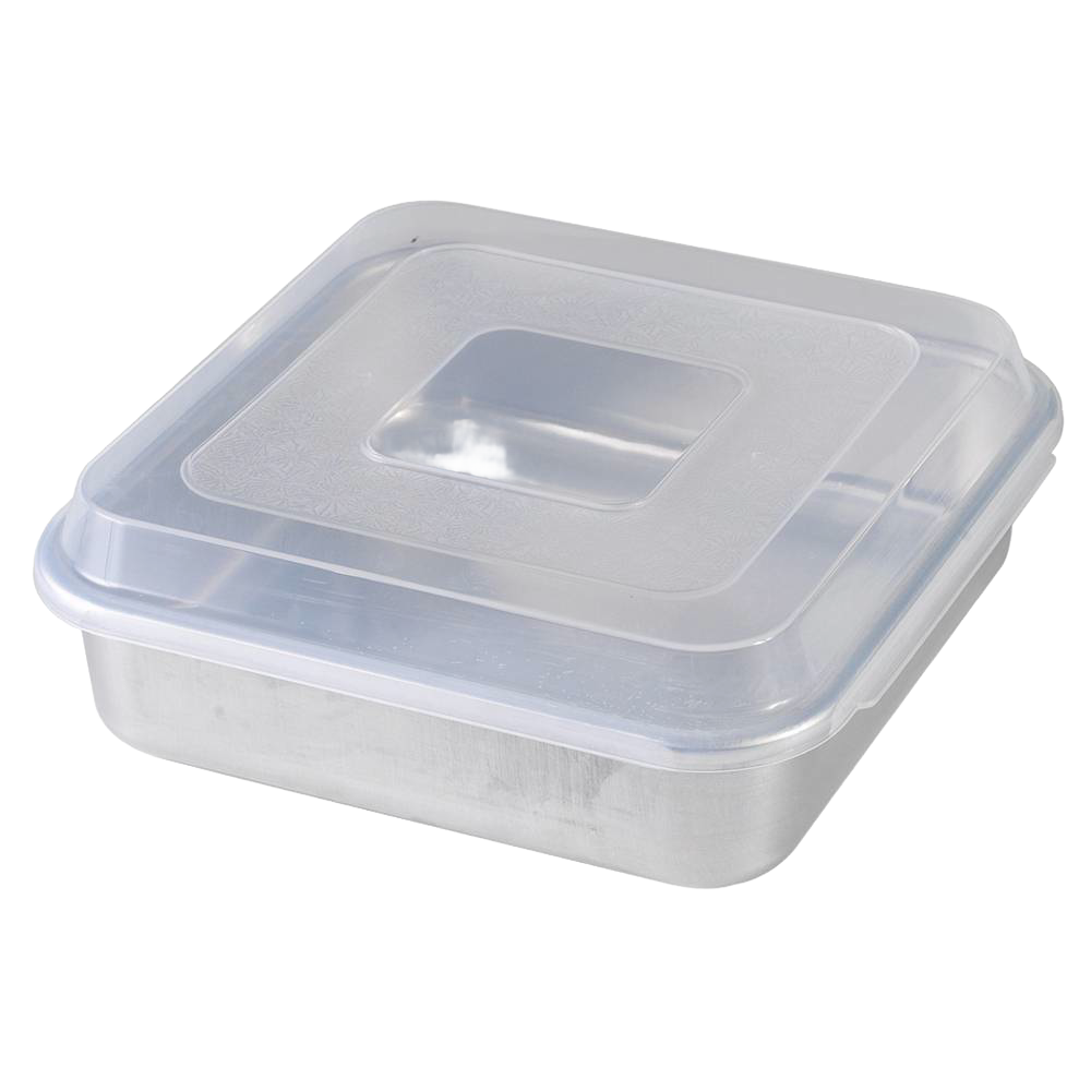 Square aluminum cake pan with BPA-free clear plastic lid, designed for kitchenware and bakeware use under $50.