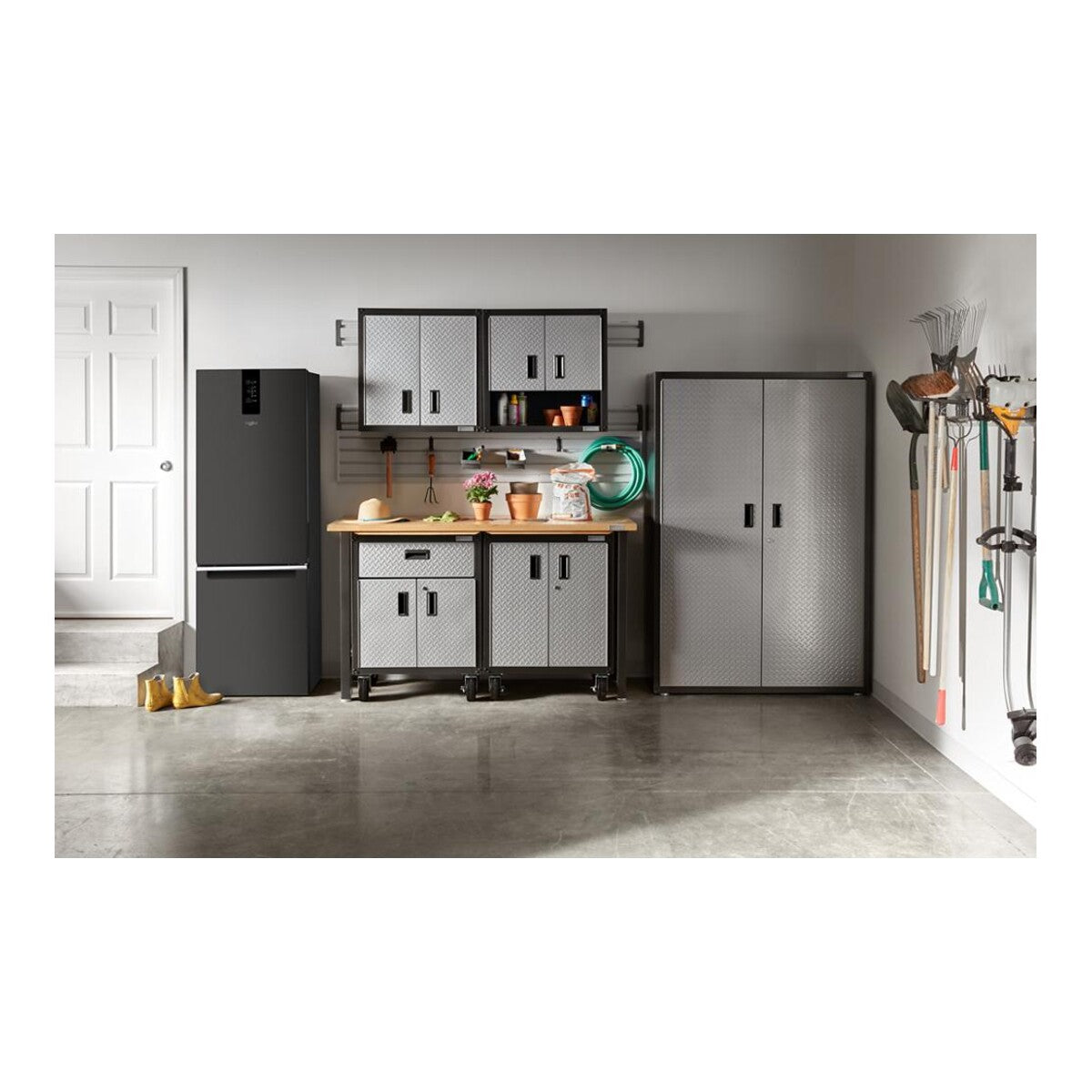 24-inch Wide Garage- Ready Bottom-Freezer Refrigerator - 12.9 cu. ft.