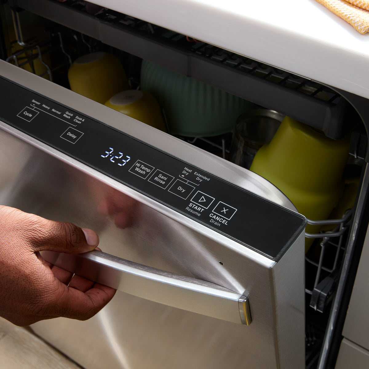 24” Stainless Steel Dishwasher with AI Intelligent Wash - 47 dBA