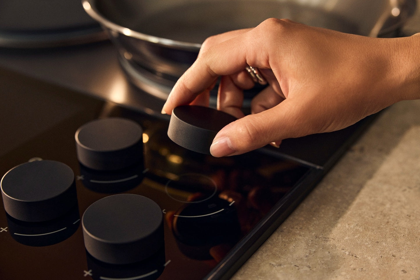 HyperCore Induction Cooktop, 36in, Charcoal, Requires Battery