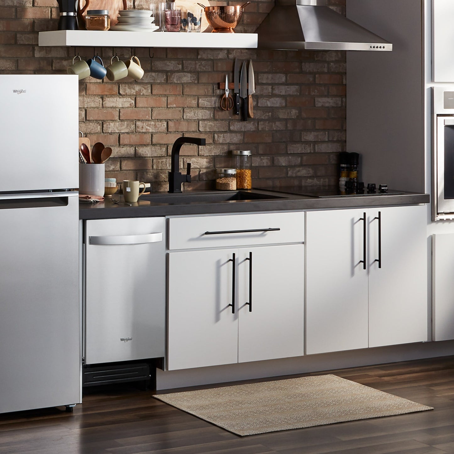 24-inch Wide Small Space Top-Freezer Refrigerator - 11.6 cu. ft.