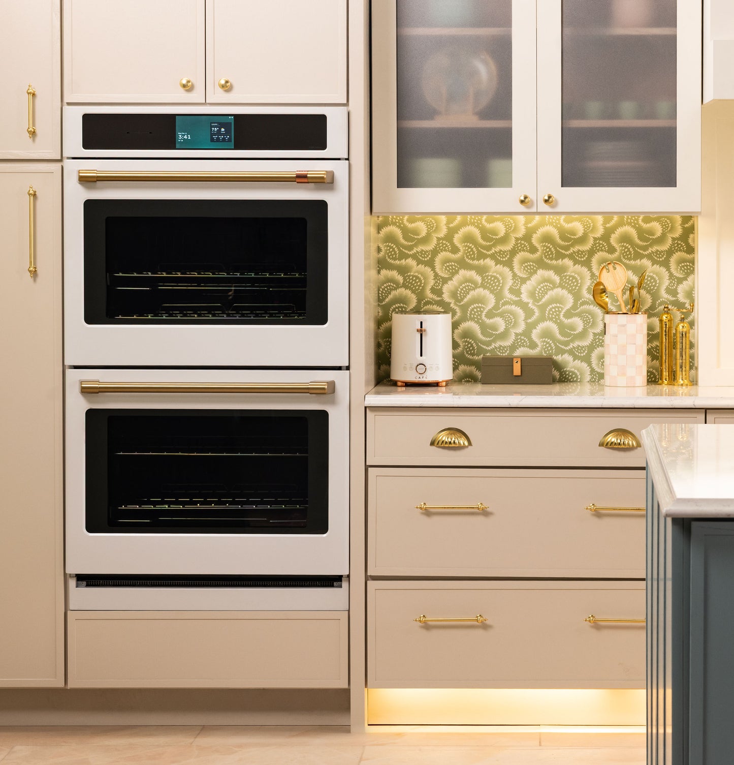 CAFÉ™ Professional Series 30" Smart Built-In Convection Double Wall Oven