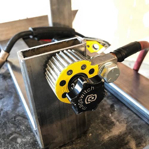 Magnetic welding ground clamp with fin cooling design and heavy-duty cable attachment in welding supplies and tool accessories categories