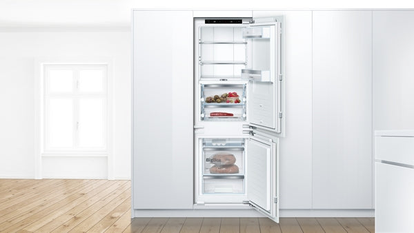 800 Series, Built-in Bottom Freezer Refrigerator, Softclose® Flat Hinge