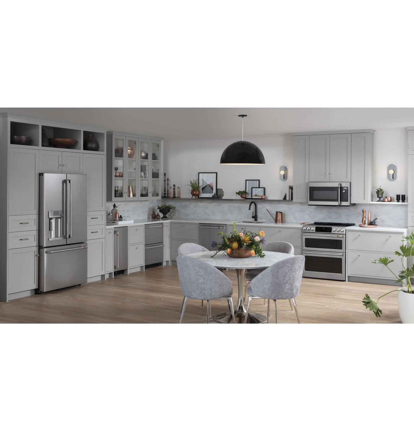 CAFÉ™ ENERGY STAR® 22.1 Cu. Ft. Smart Counter-Depth French-Door Refrigerator with Keurig® K-Cup® Brewing System