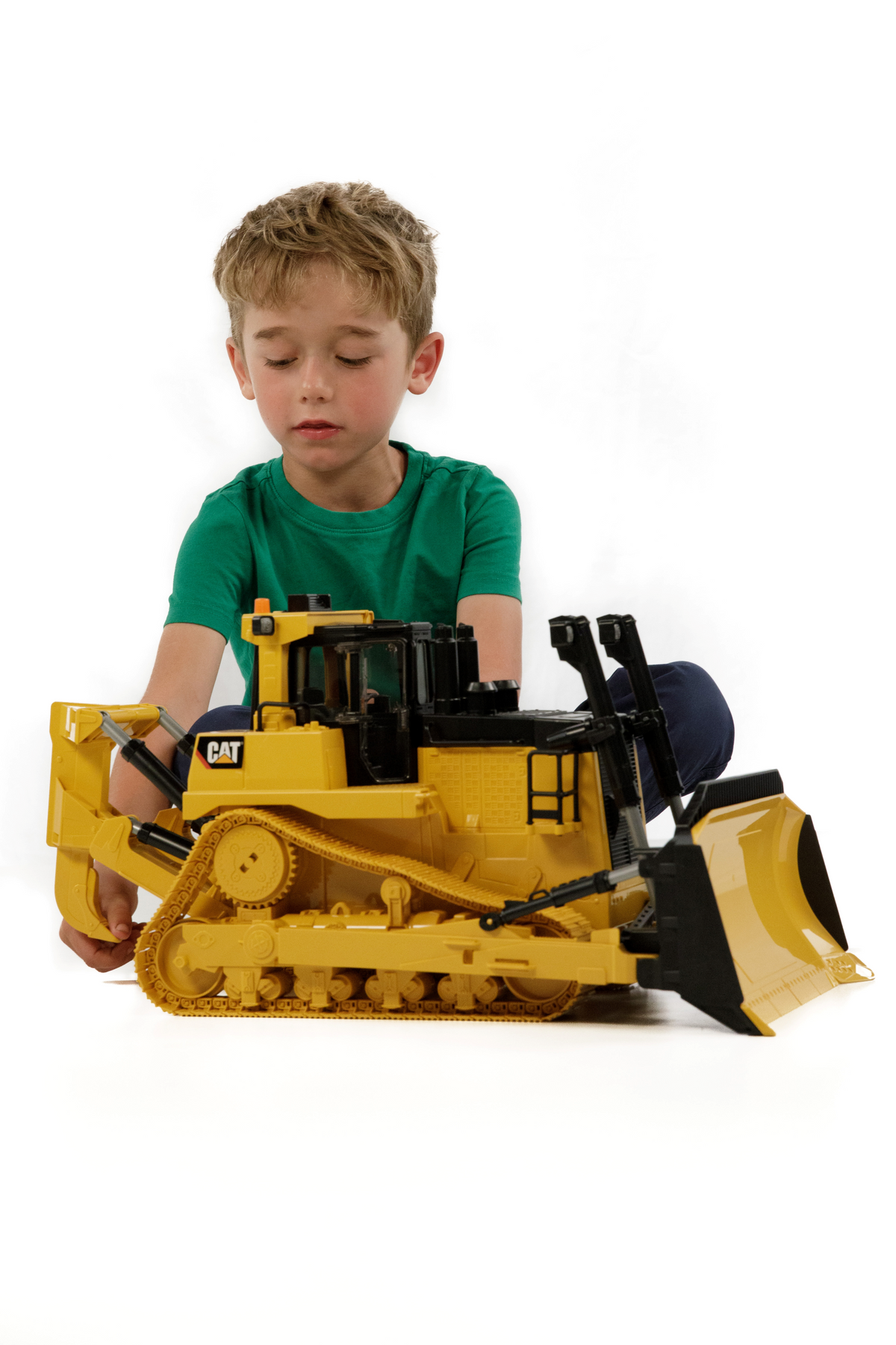 Bruder 1:16 Scale CAT Large Track-Type Tractor