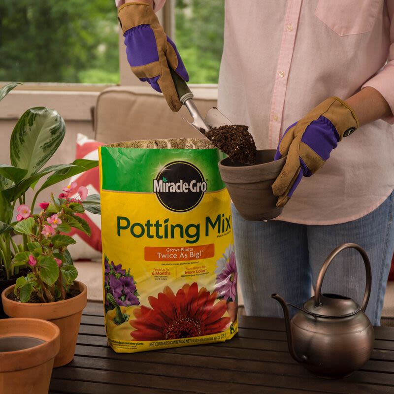 Miracle-Gro Potting Mix
