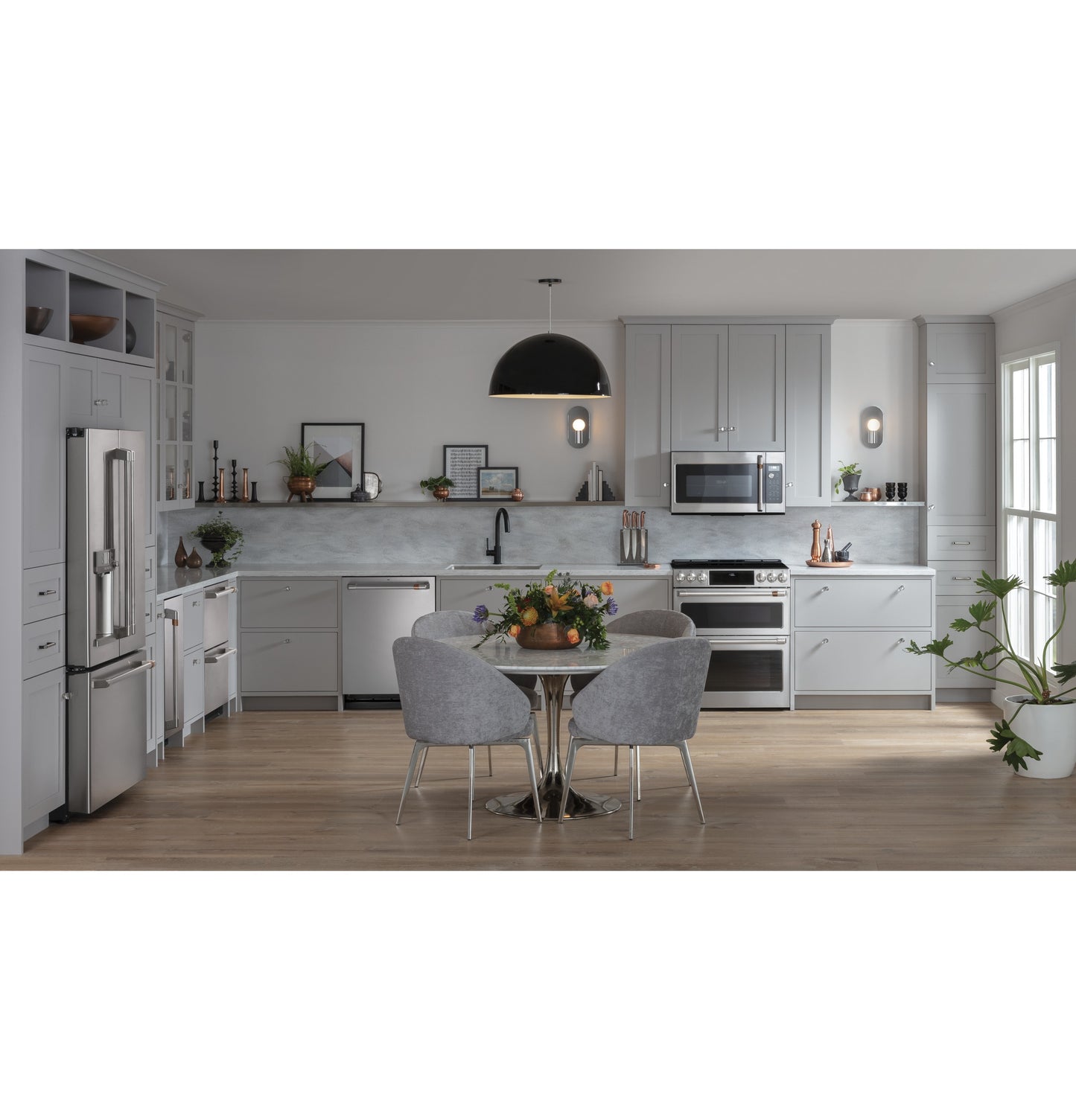 CAFÉ™ ENERGY STAR® 22.1 Cu. Ft. Smart Counter-Depth French-Door Refrigerator with Keurig® K-Cup® Brewing System