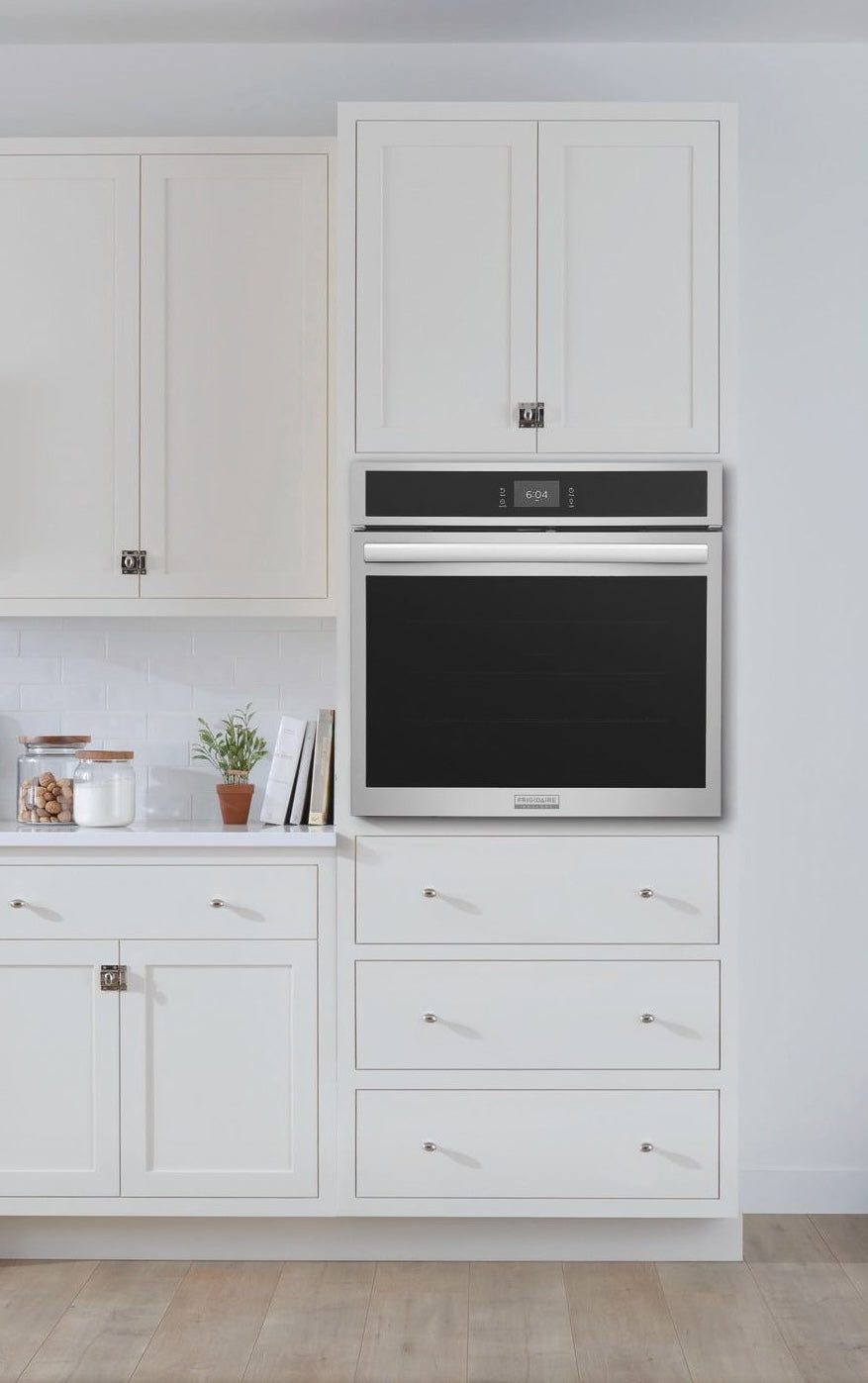 30" Single Electric Wall Oven with Total Convection