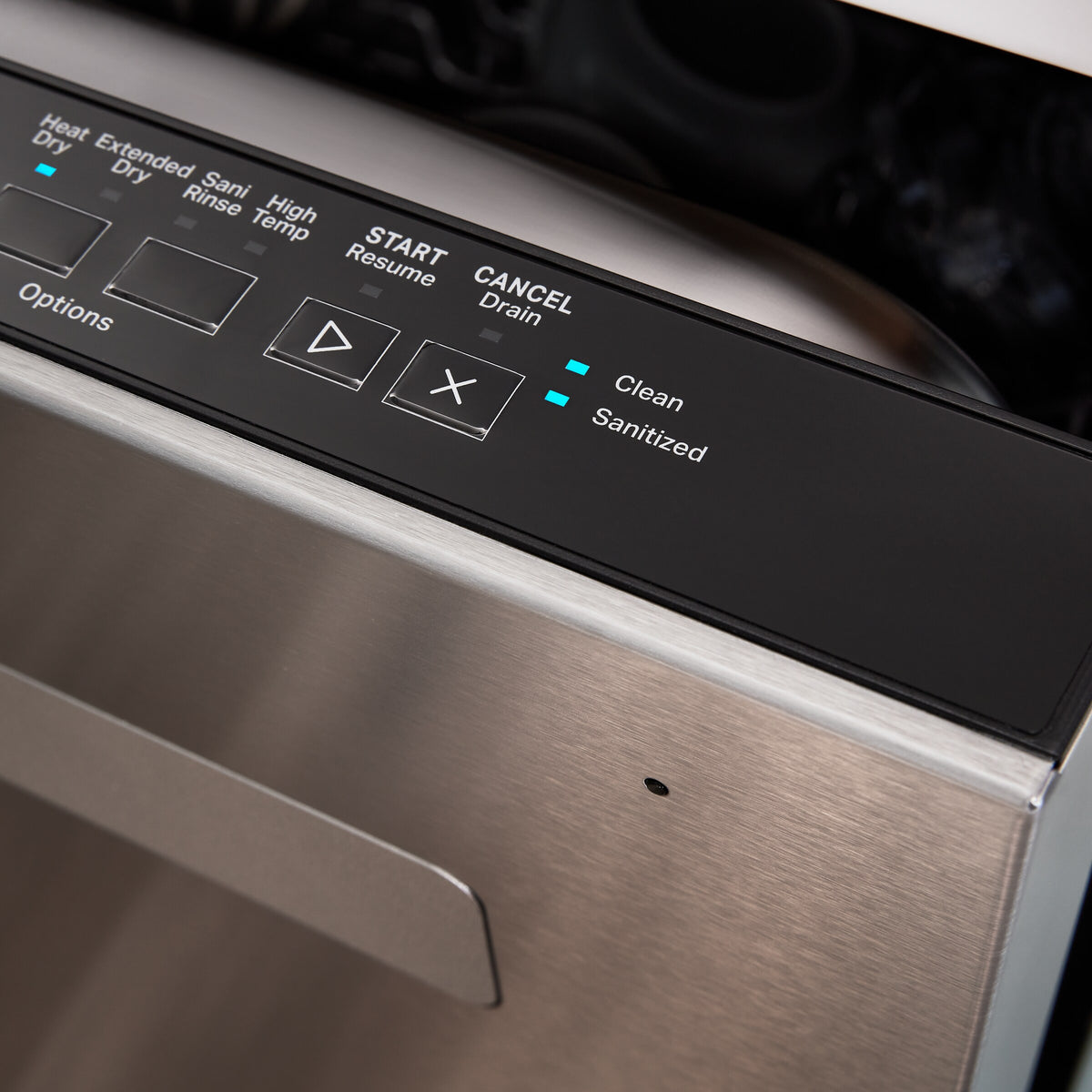 Quiet Dishwasher with 3rd Rack