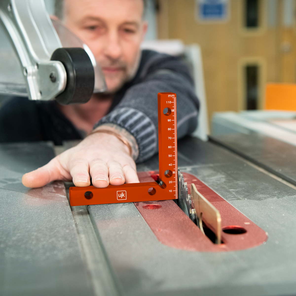 UJK Assembly Square 100mm with Clamping Holes(2)