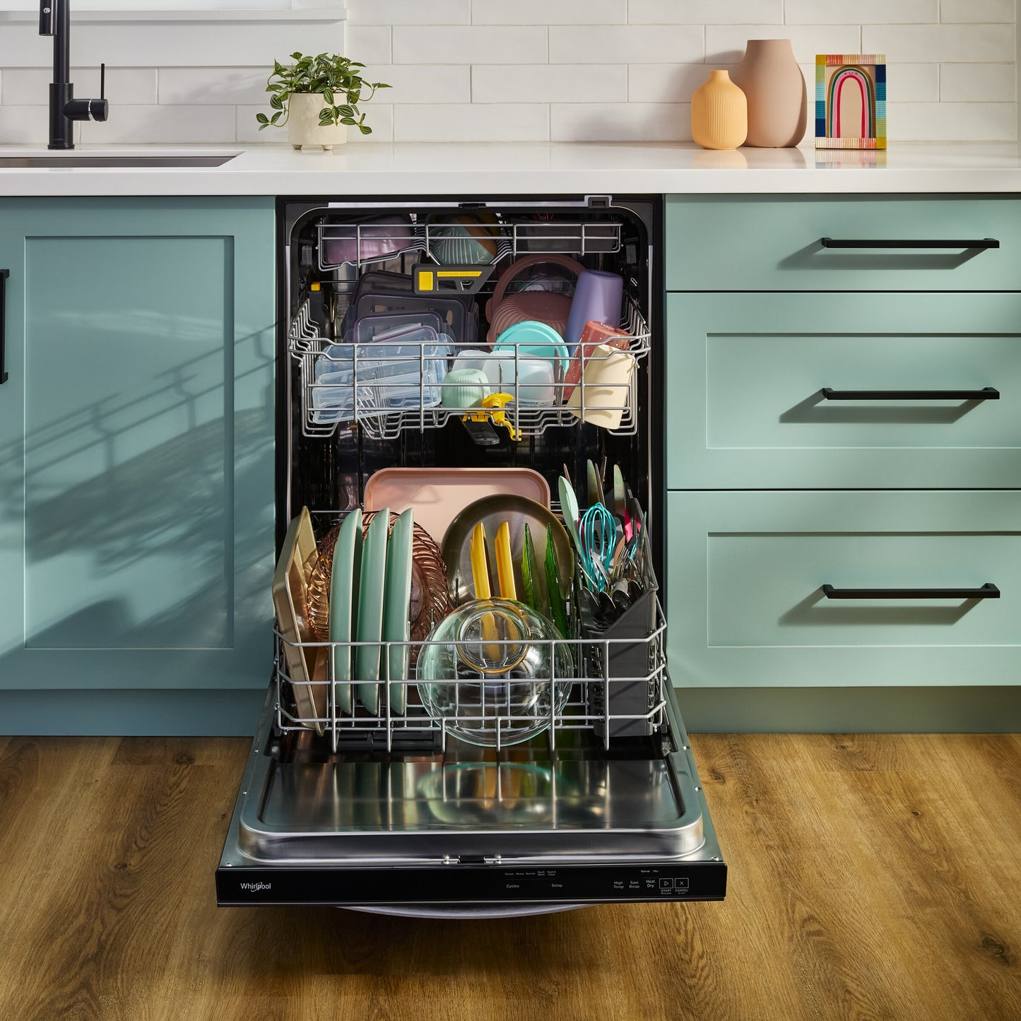 Whirlpool® 24-Inch Top Control Dishwasher with Total Coverage Wash and Auto Open Air Dry in Fingerprint Resistant Stainless Steel