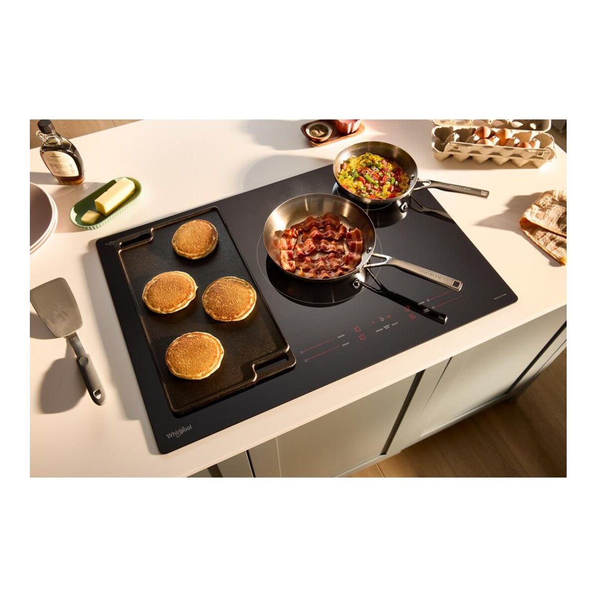 36" Intelligent Induction Cooktop with Temp Cook™ Technology and WipeClean™ Coating