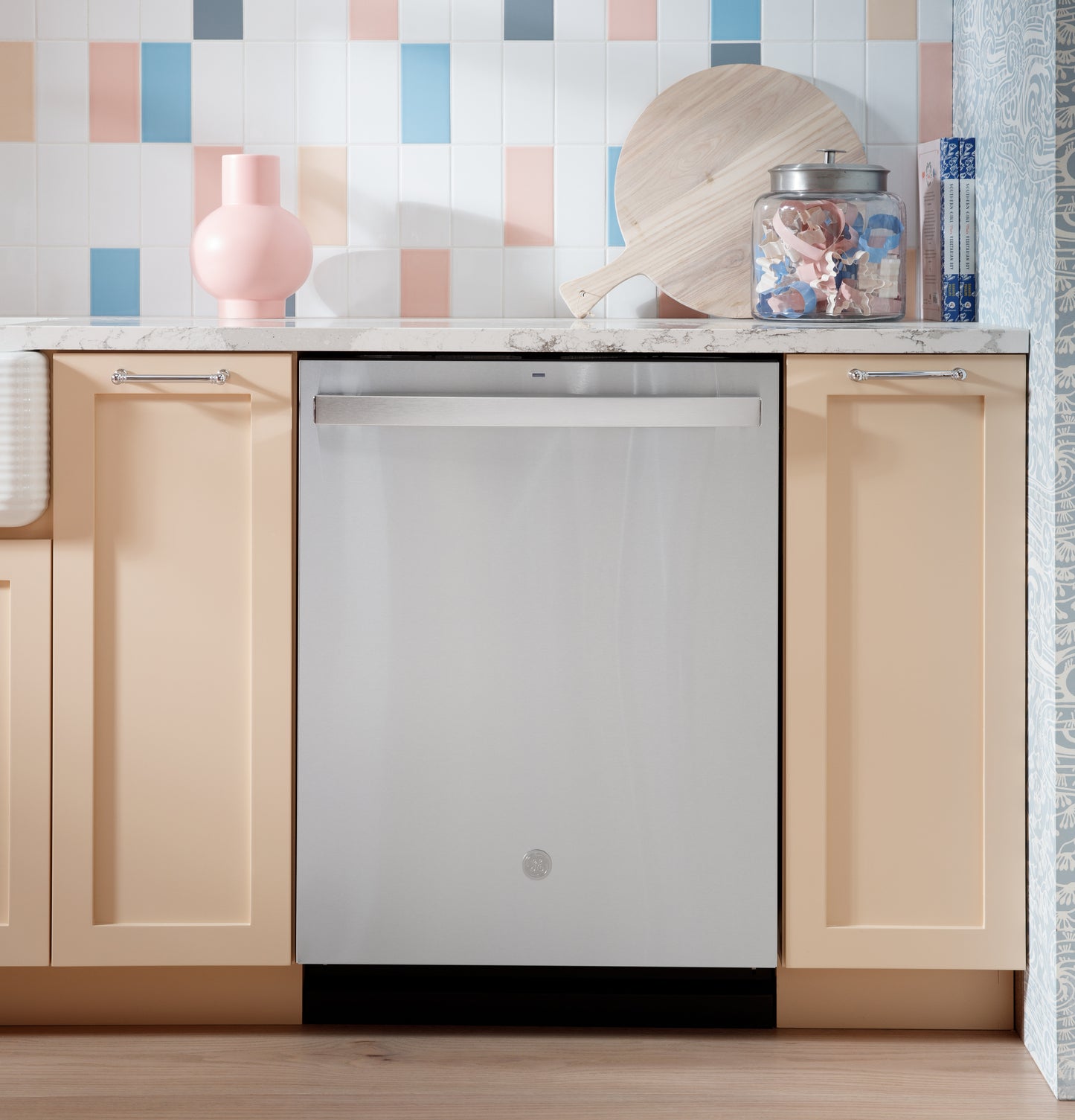 GE® ENERGY STAR® Top Control with Stainless Steel Interior Dishwasher with Sanitize Cycle & Dry Boost