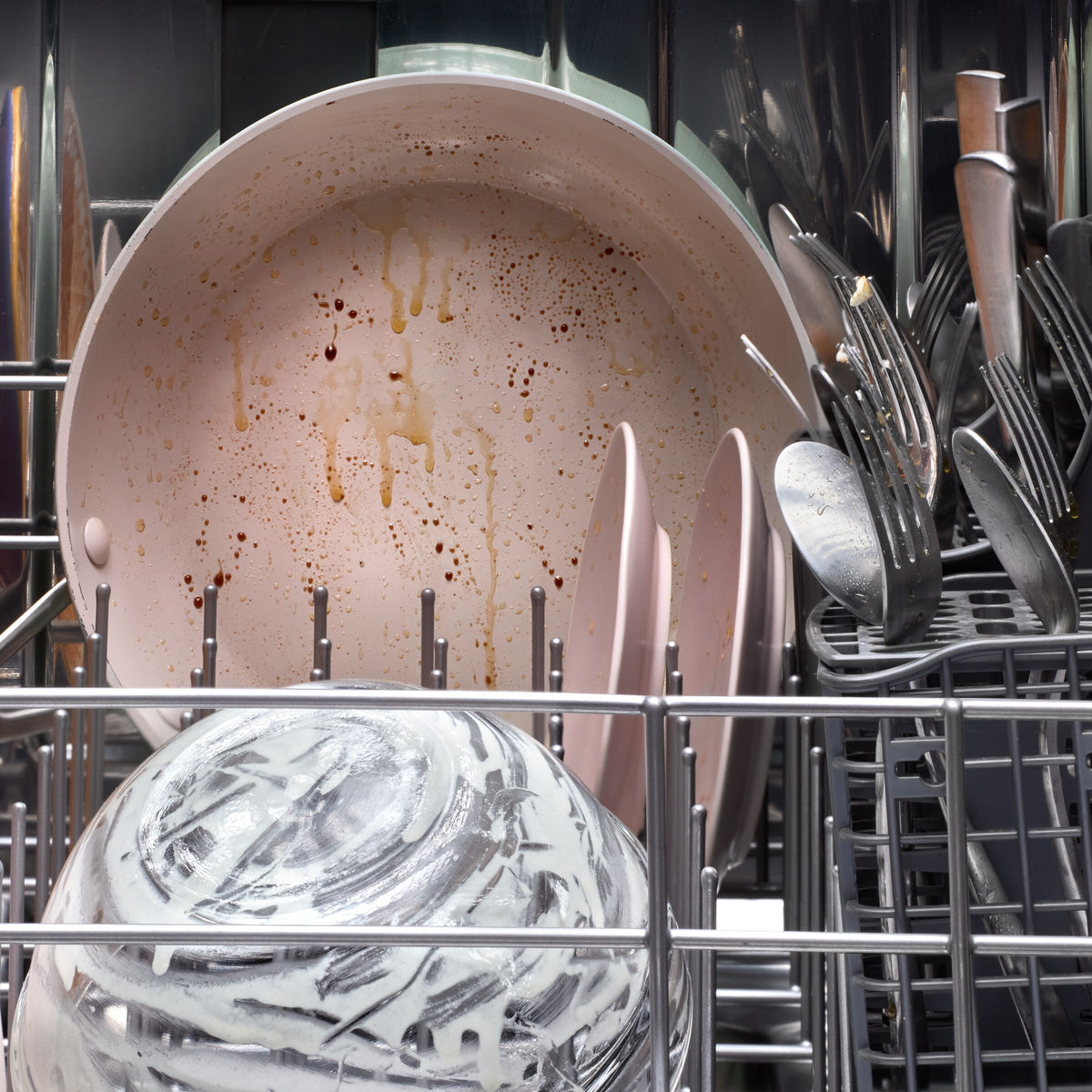 24” Stainless Steel Dishwasher with AI Intelligent Wash - 47 dBA