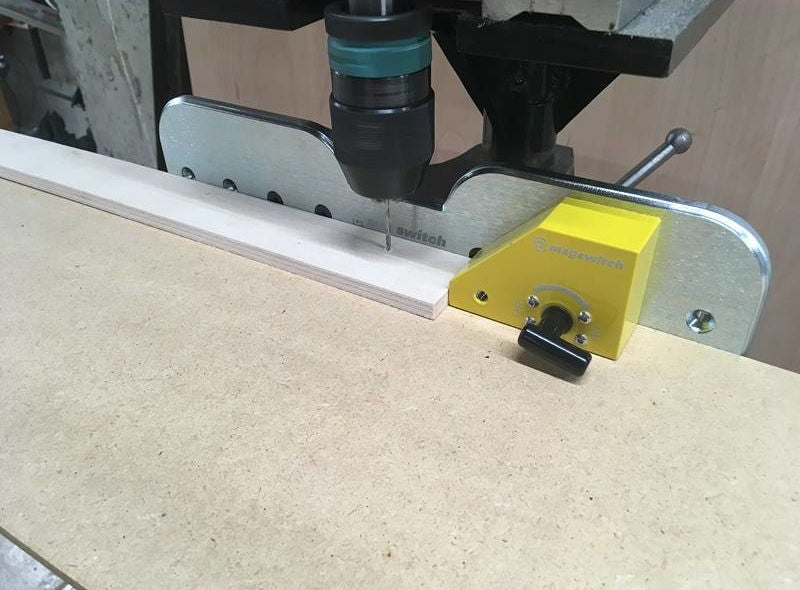 Adjustable drill press fence with magnetic positioning for precise woodworking in power tool accessories and home improvement