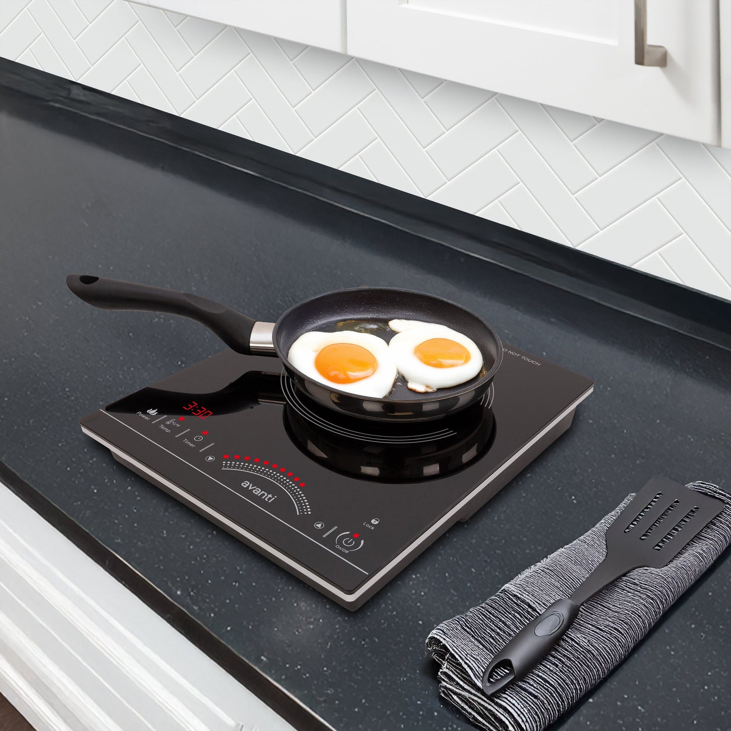 Avanti Portable Induction Cooktop - Black