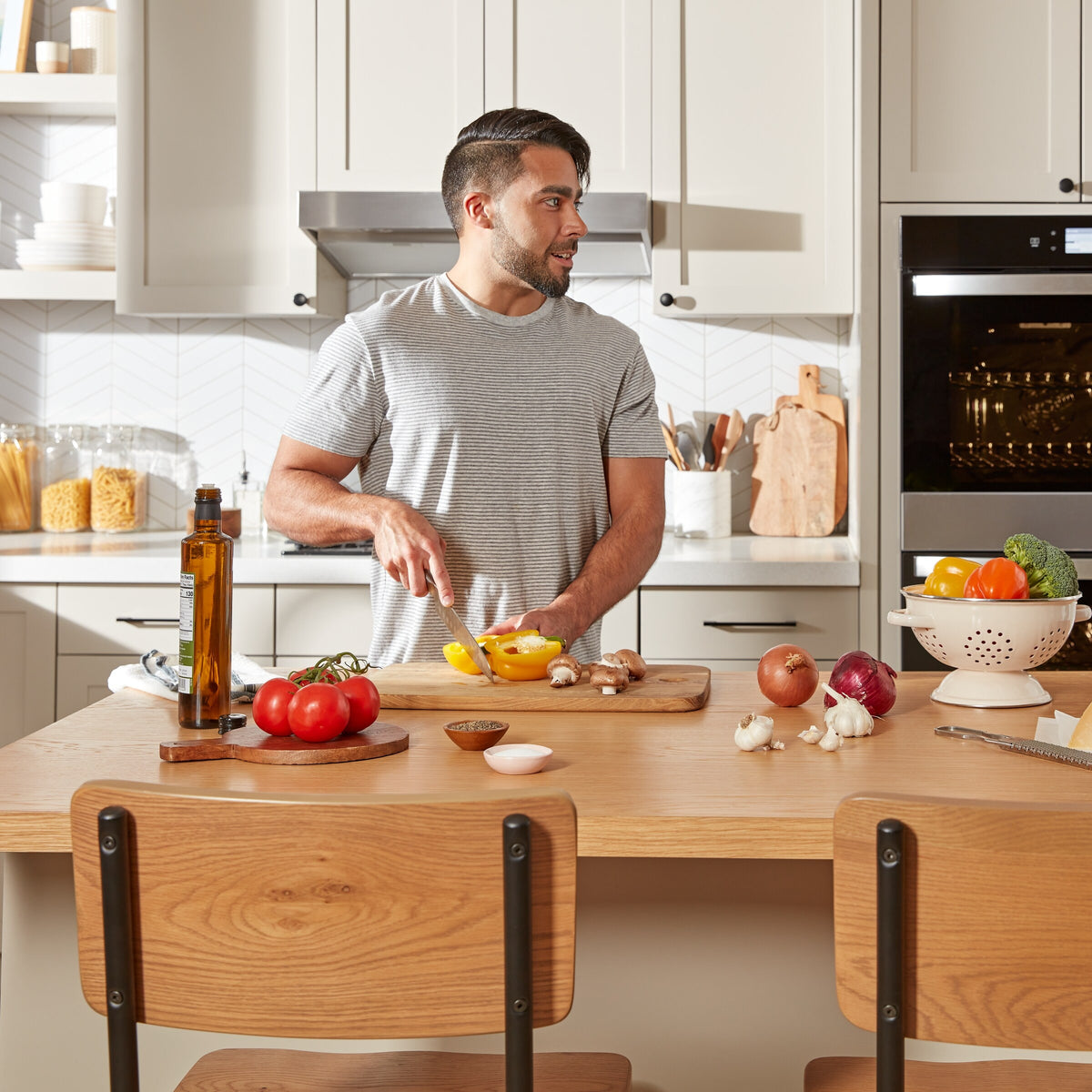 30-Inch Single Wall Oven with Air Fry When Connected - 5.0 Cu. Ft.