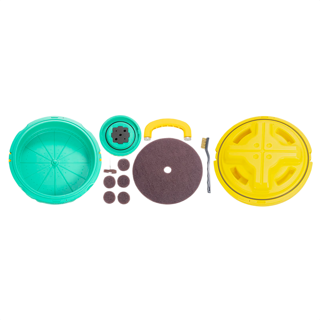 Green and yellow blade and bit cleaning system with cleaning pads and handle for tools and home improvement tasks