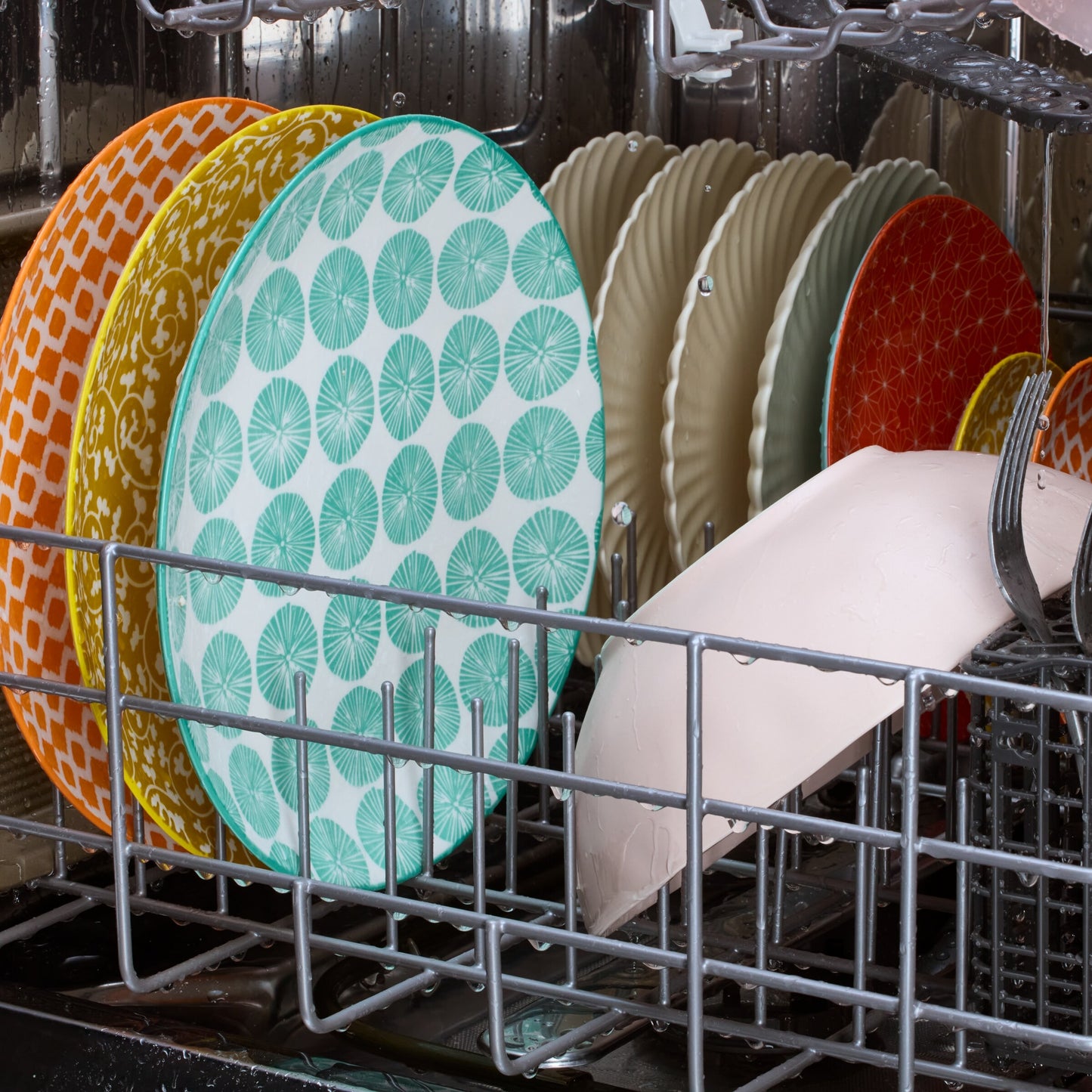 24” Stainless Steel Dishwasher with AI Intelligent Wash - 47 dBA