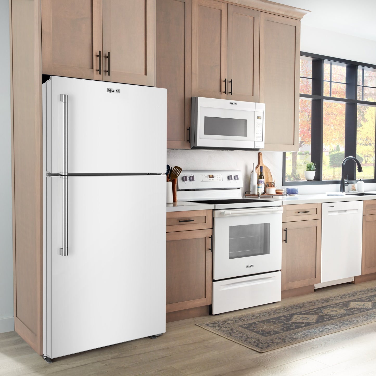 30-Inch Wide Top-Freezer Refrigerator with Garage Mode—19 Cu. Ft.