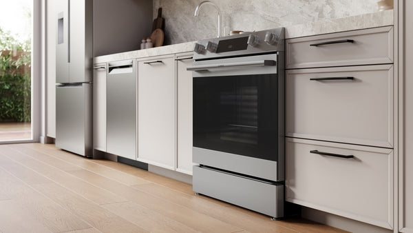 300 Series, Electric Slide-in Range, 30'', Stainless Steel