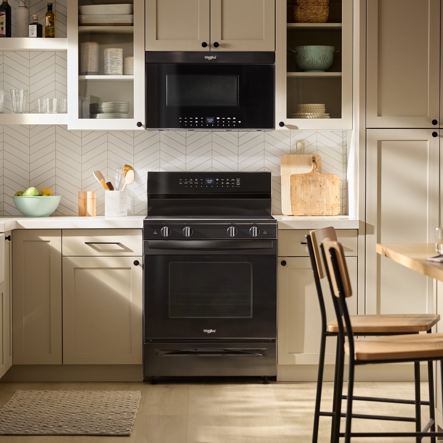 30-inch Electric Smart Range with Air Cooking Technology, No Preheat Air Fry, High Speed Preheat Oven, WipeClean™ Coating, and Steam/Self Clean
