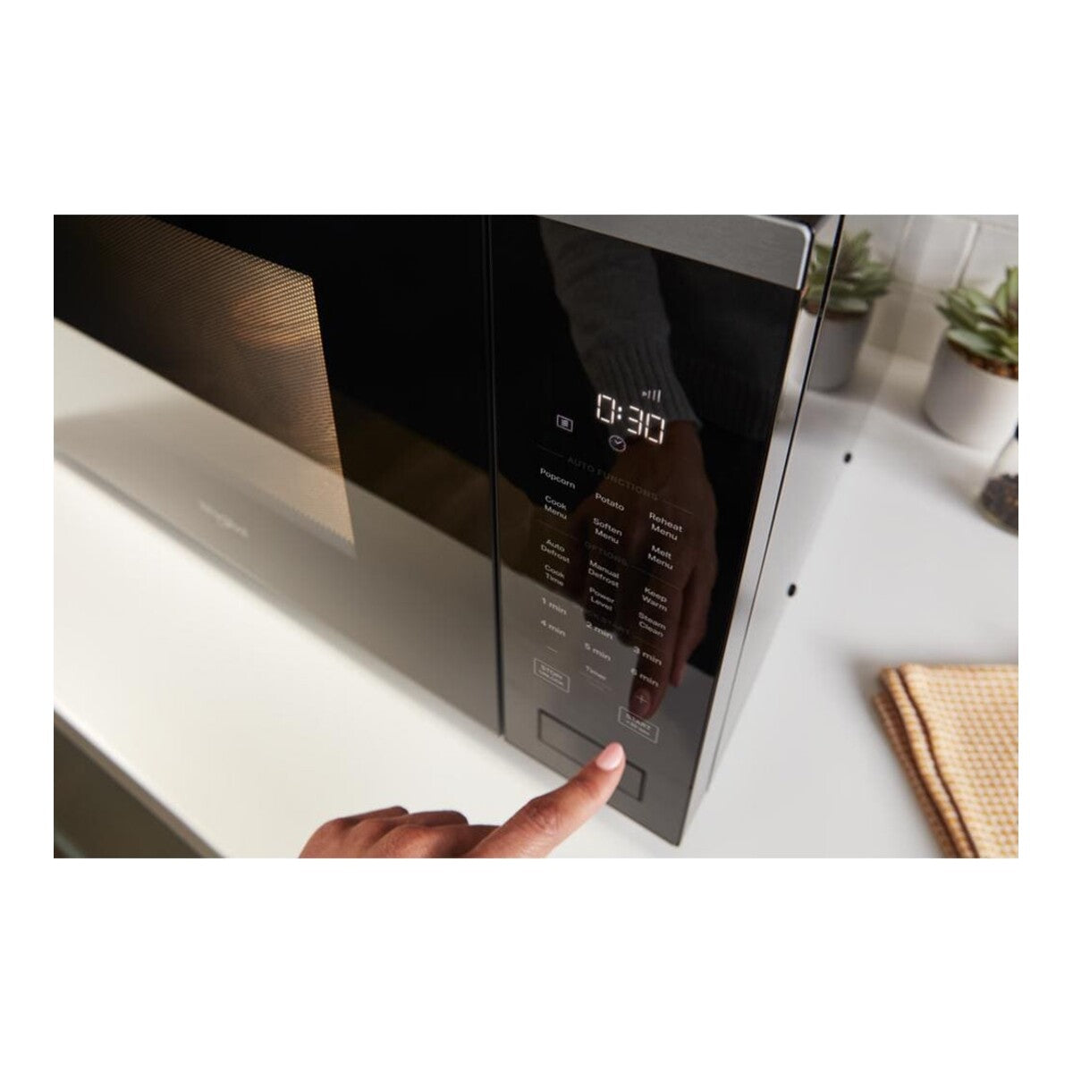 2.2 cu. ft. Sensor Cooking Microwave