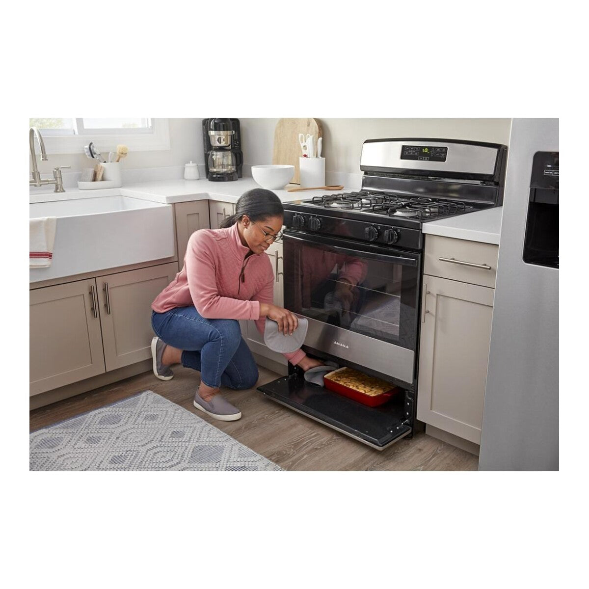 30-inch Gas Range with Bake Assist Temps