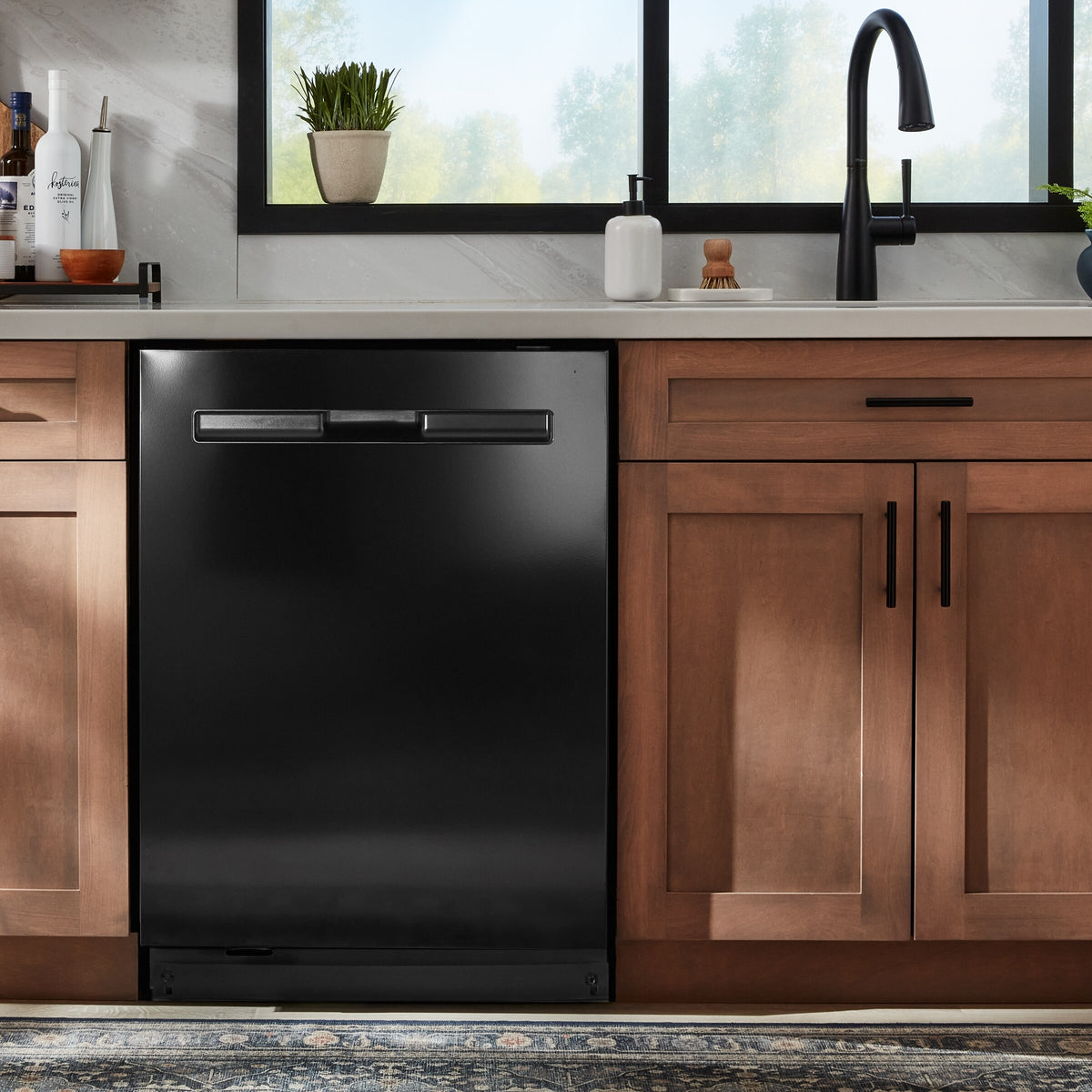 24" Top Control Dishwasher with PowerBlast® Cycle and PowerDry