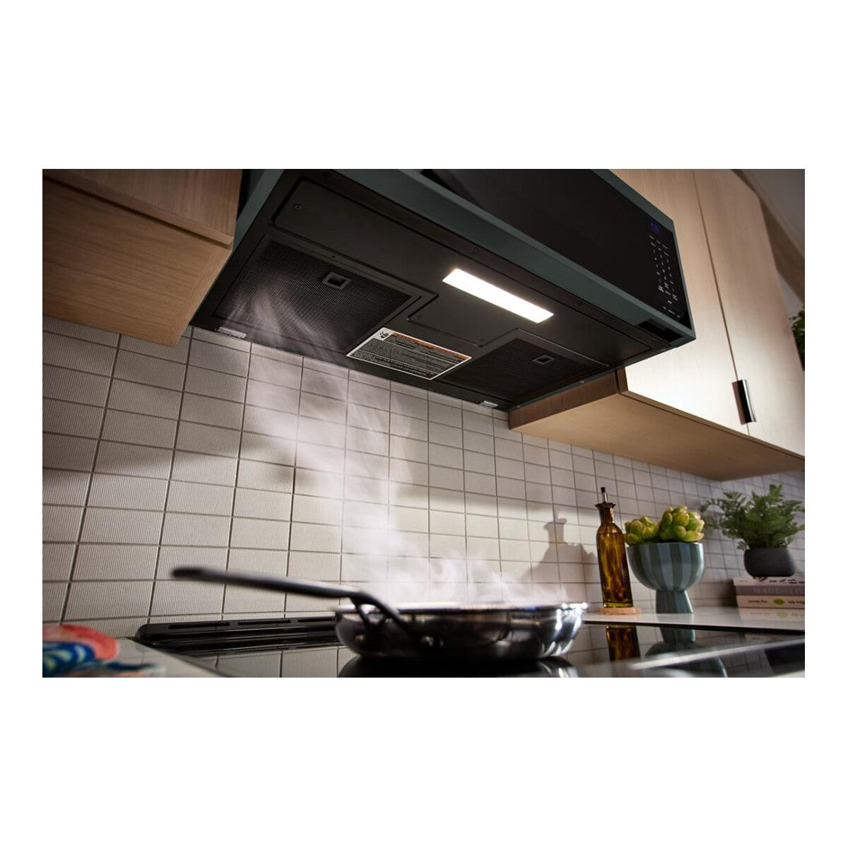 Smart Low Profile Microwave Hood Combination with Dual Fan Ventilation
