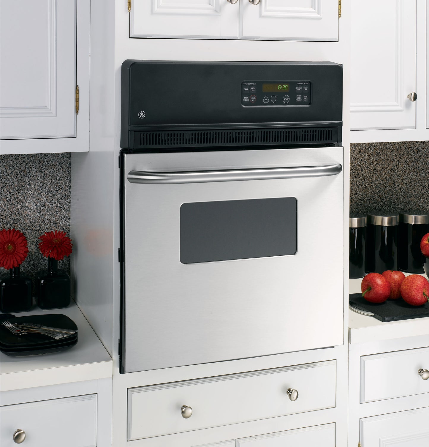 Stainless steel electric single wall oven with digital control panel in Single Wall Ovens and Kitchen & Kitchenware collections