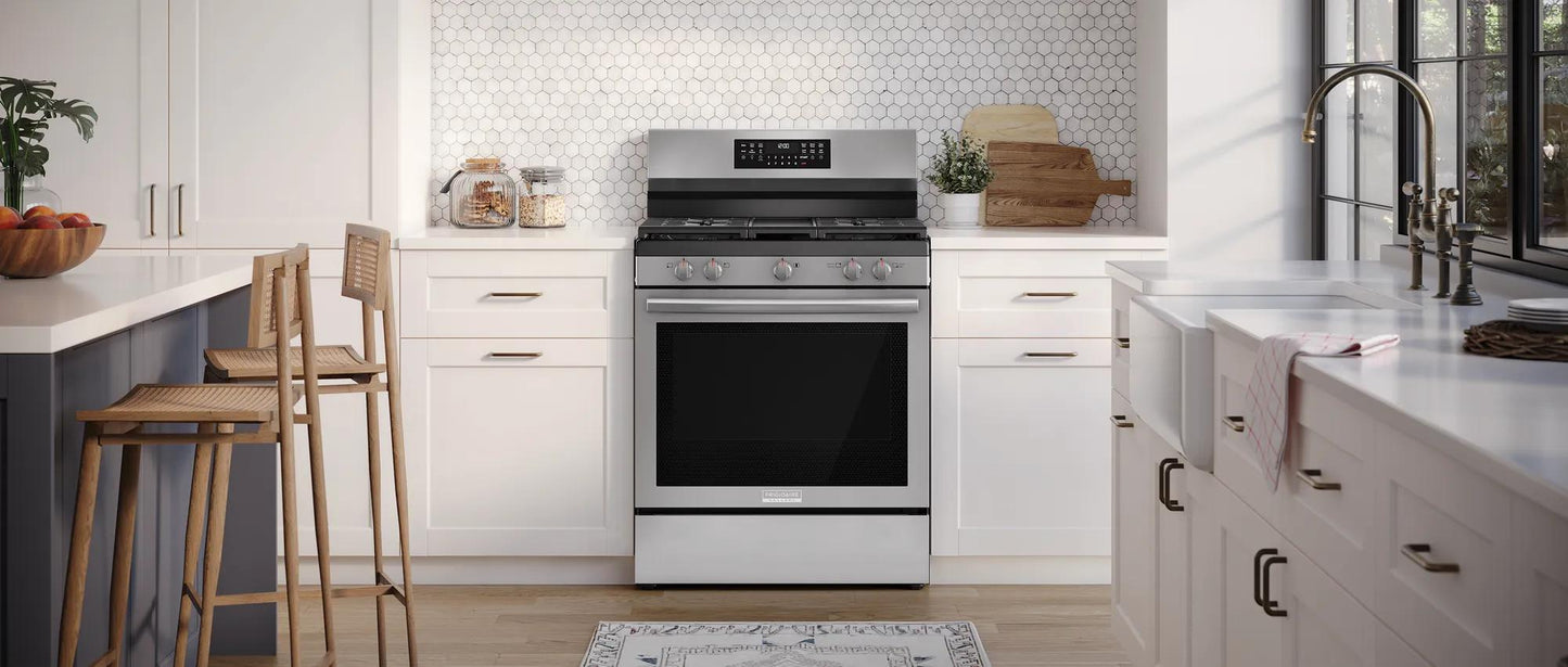 30" Rear Control Gas Range with Total Convection