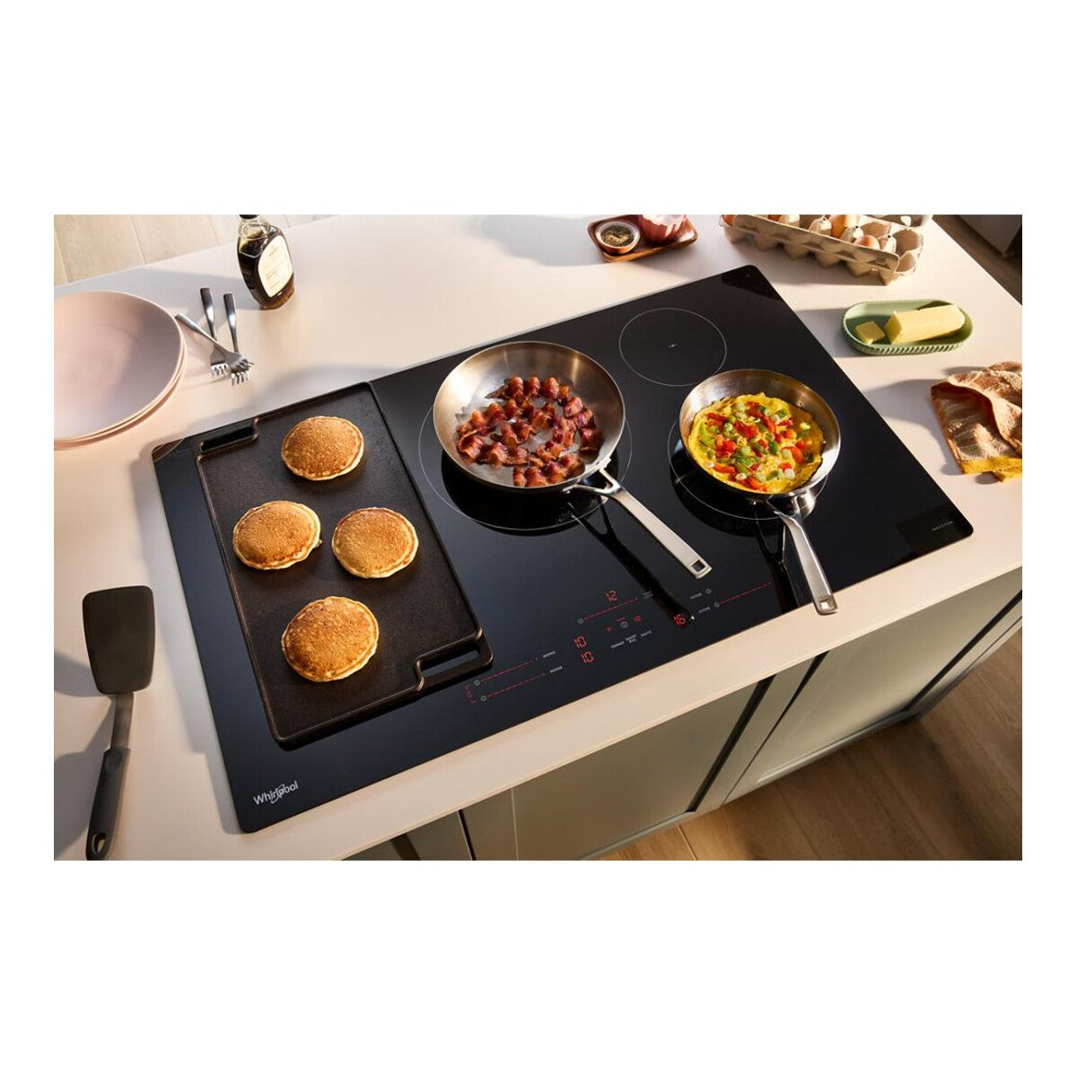 36" Intelligent Induction Cooktop with Temp Cook™ Technology and WipeClean™ Coating