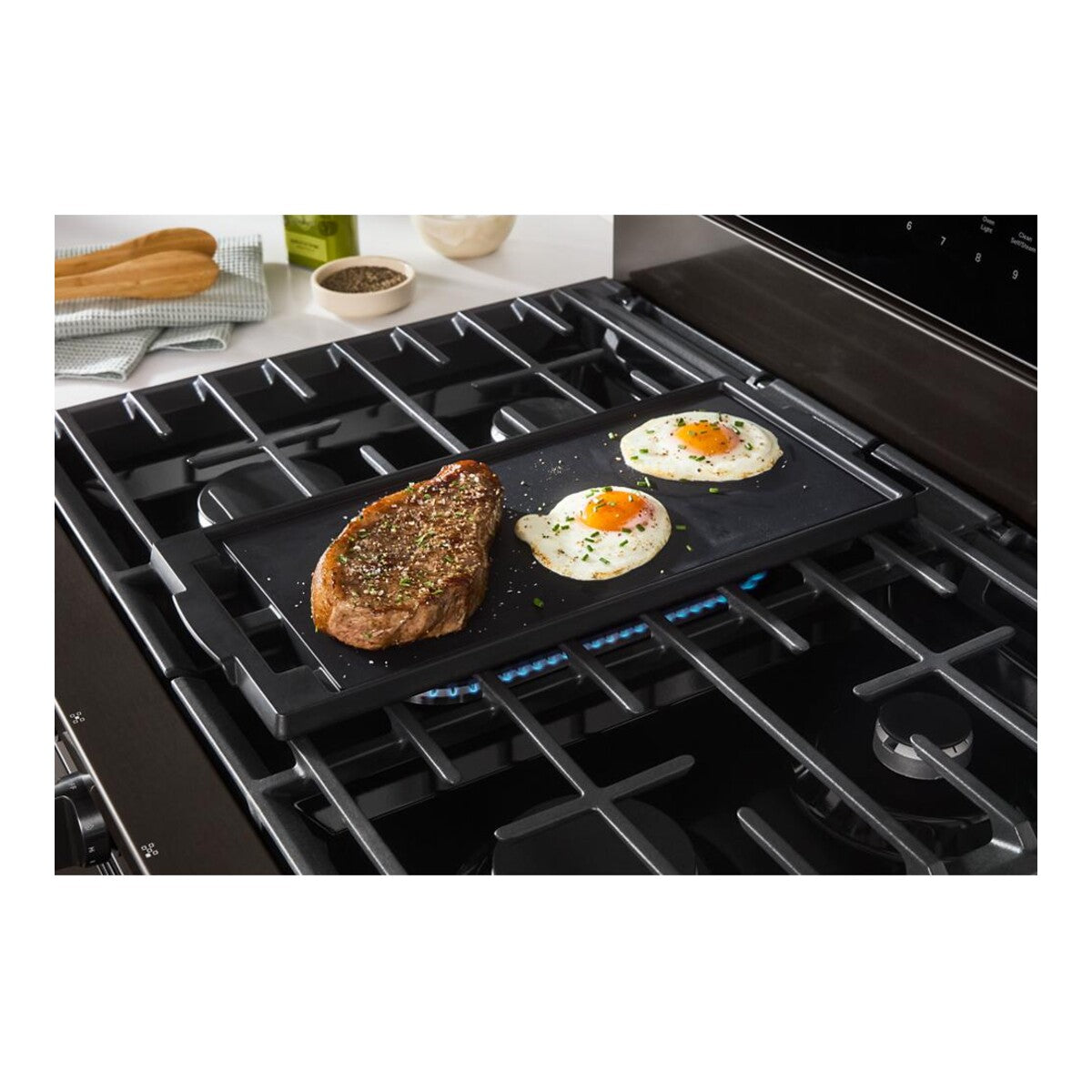 30-inch Smart Gas Range with Air Cooking Technology, No Preheat Air Fry, Steam/Self Clean and High Speed Preheat