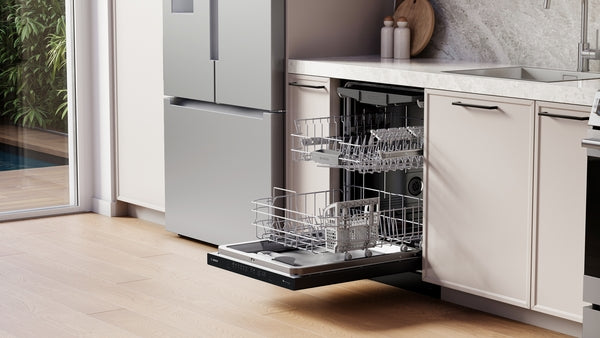 300 Series, Dishwasher, 24'', Black