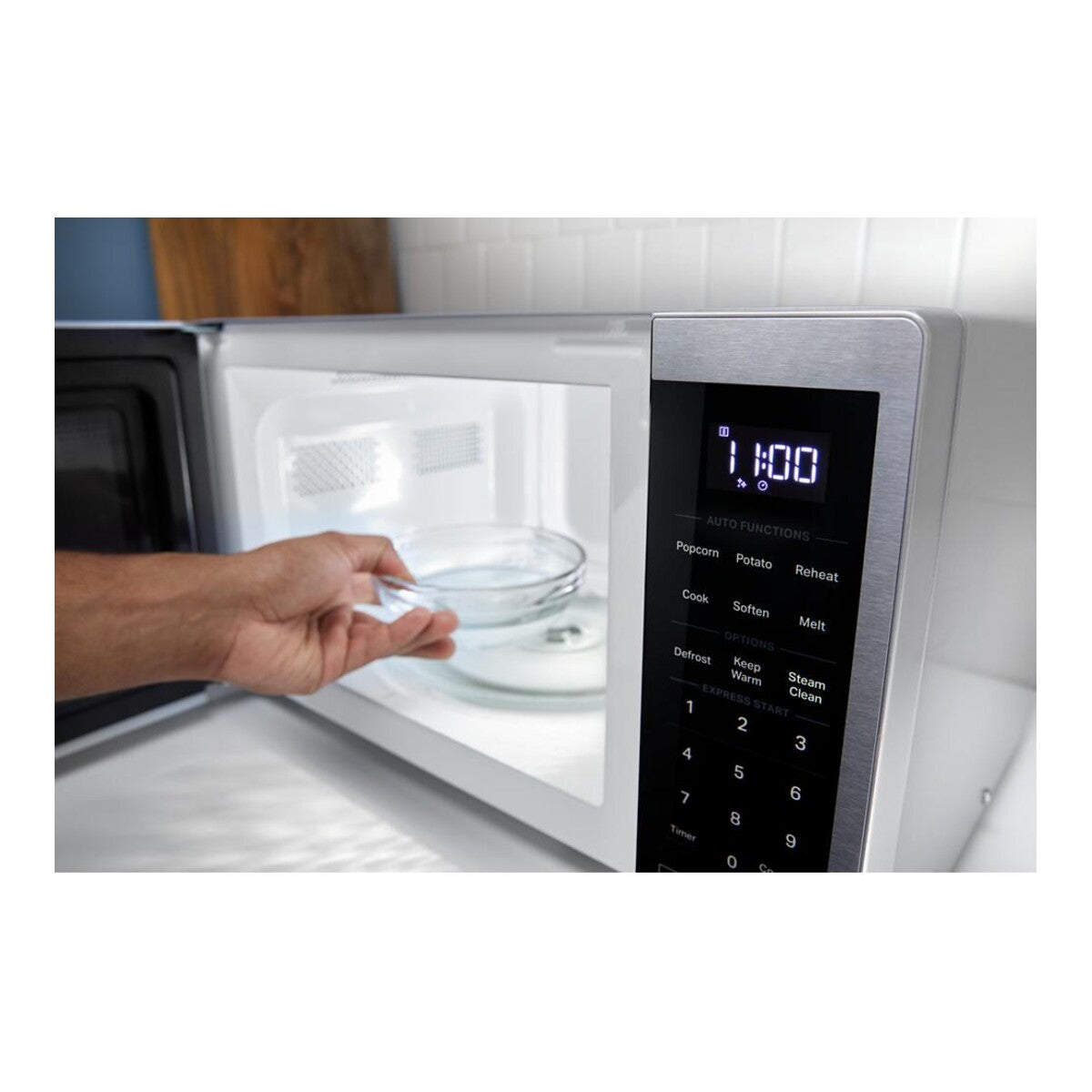 0.7 cu. ft. White Countertop Microwave With Steam Clean - 700 watt
