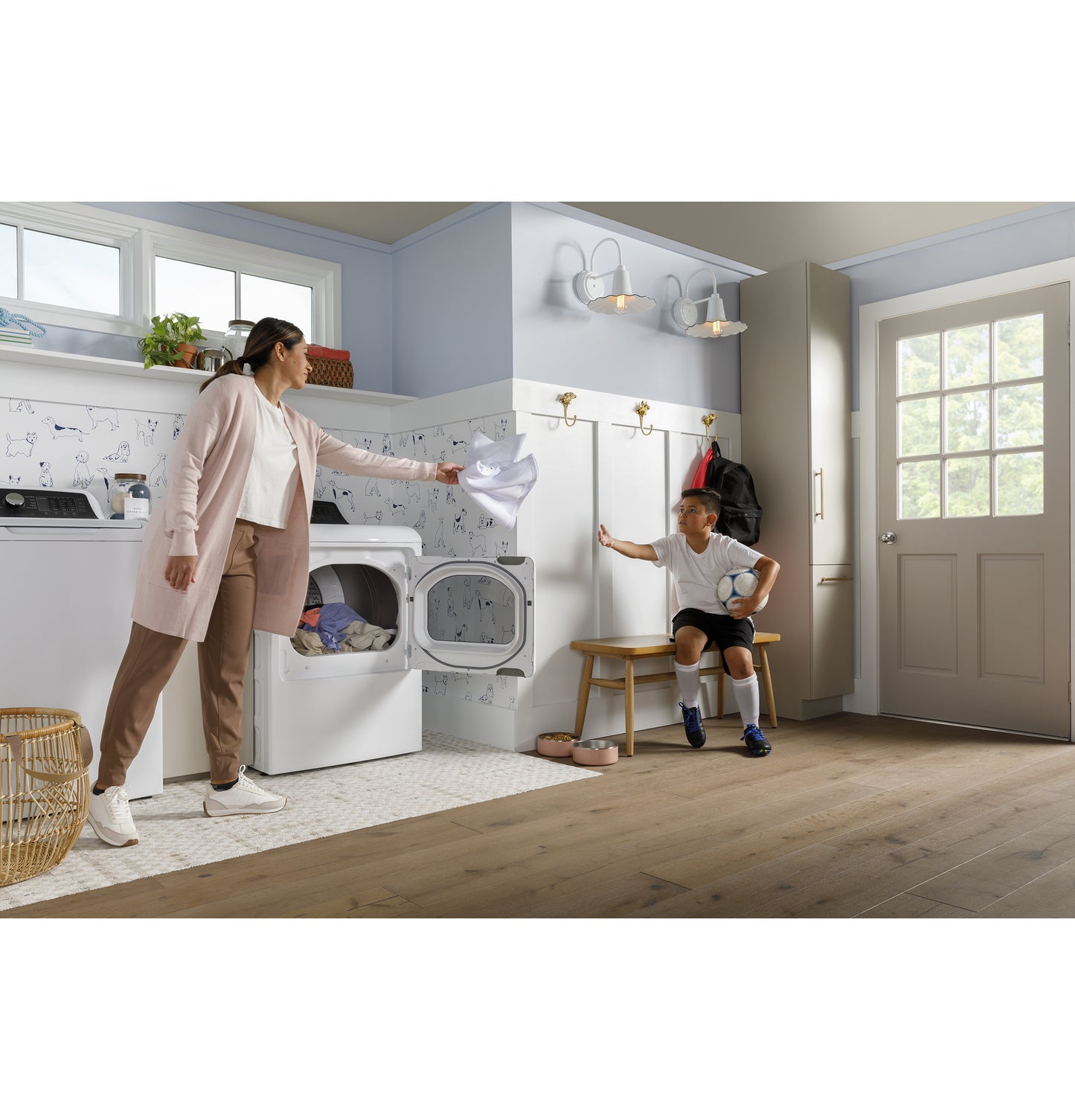 GE® 7.4 cu. ft. Capacity Gas Dryer with Up To 120 ft. Venting and Sensor Dry